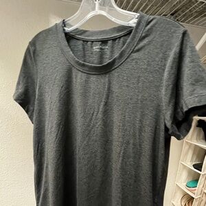 Athleta uptempo short sleeved shirt size L